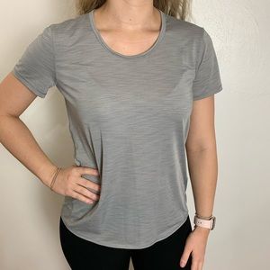 Athleta | Gray Short Sleeve Workout Top Medium